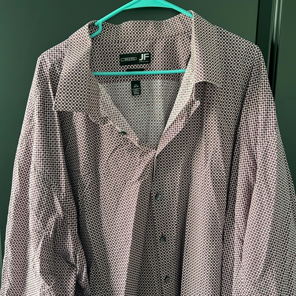 J Ferrar Burgundy pattern shirt 22-38/39